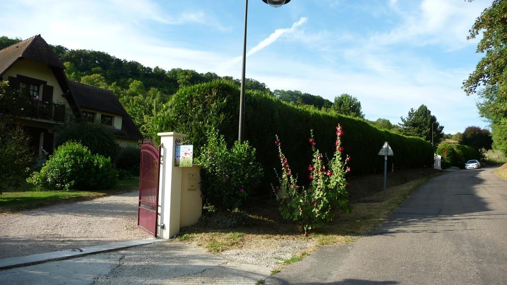 Maison D'hôtes Les Coquelicots Giverny Exterior foto